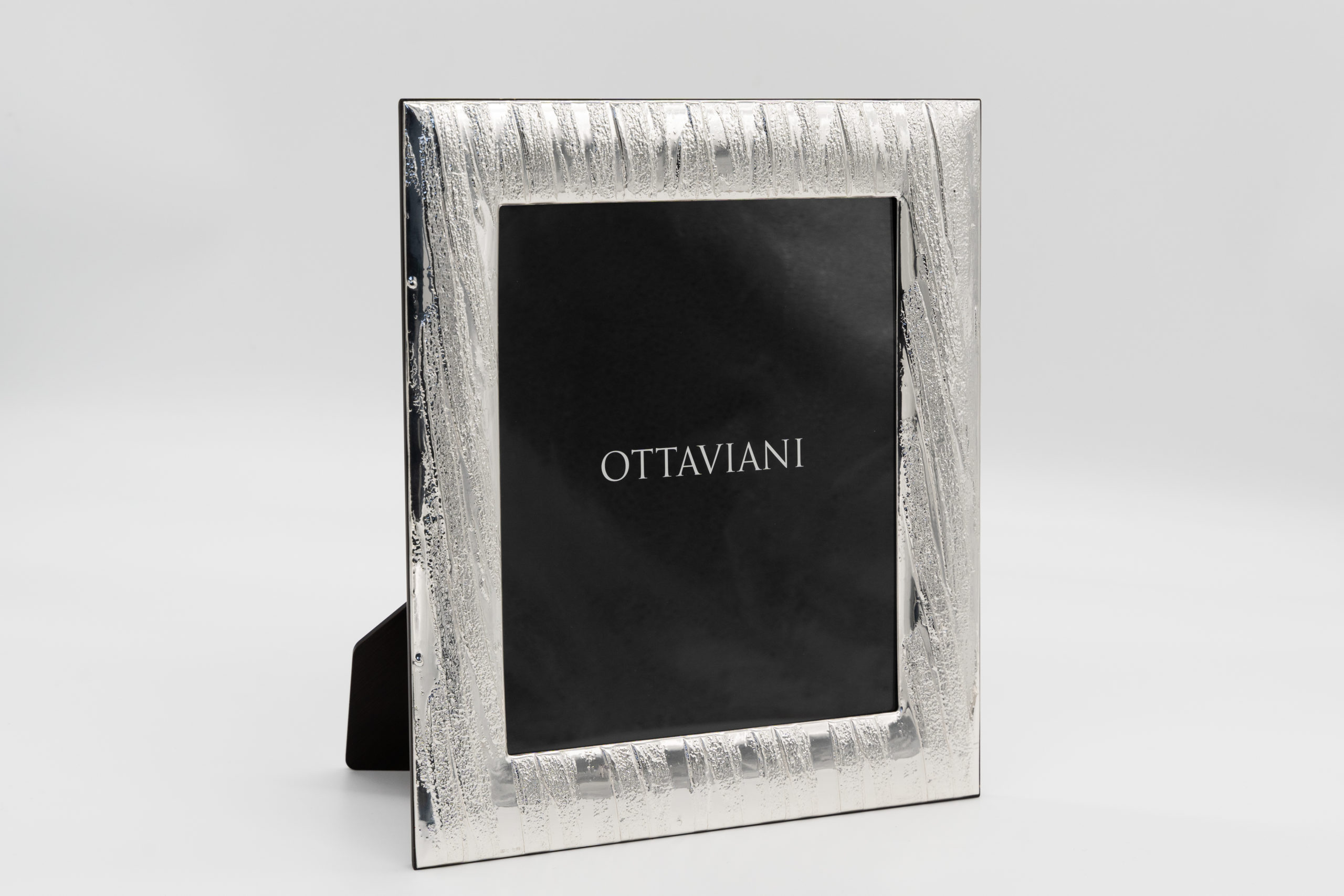 Cornice in argento a rilievo - Ottaviani - Omnia Sacra