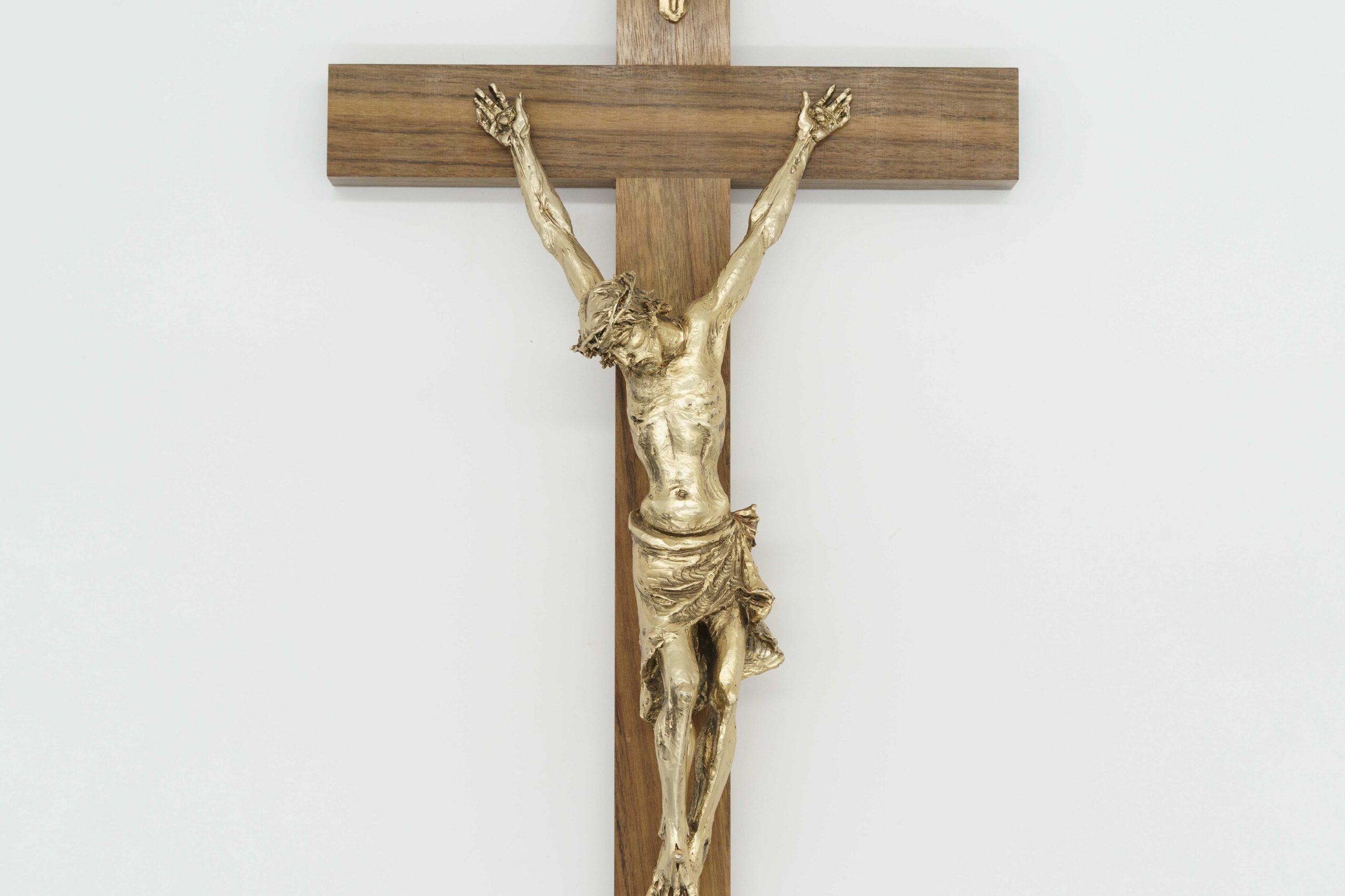 Crucifix Wood and Christ in Cast 45 cm 2