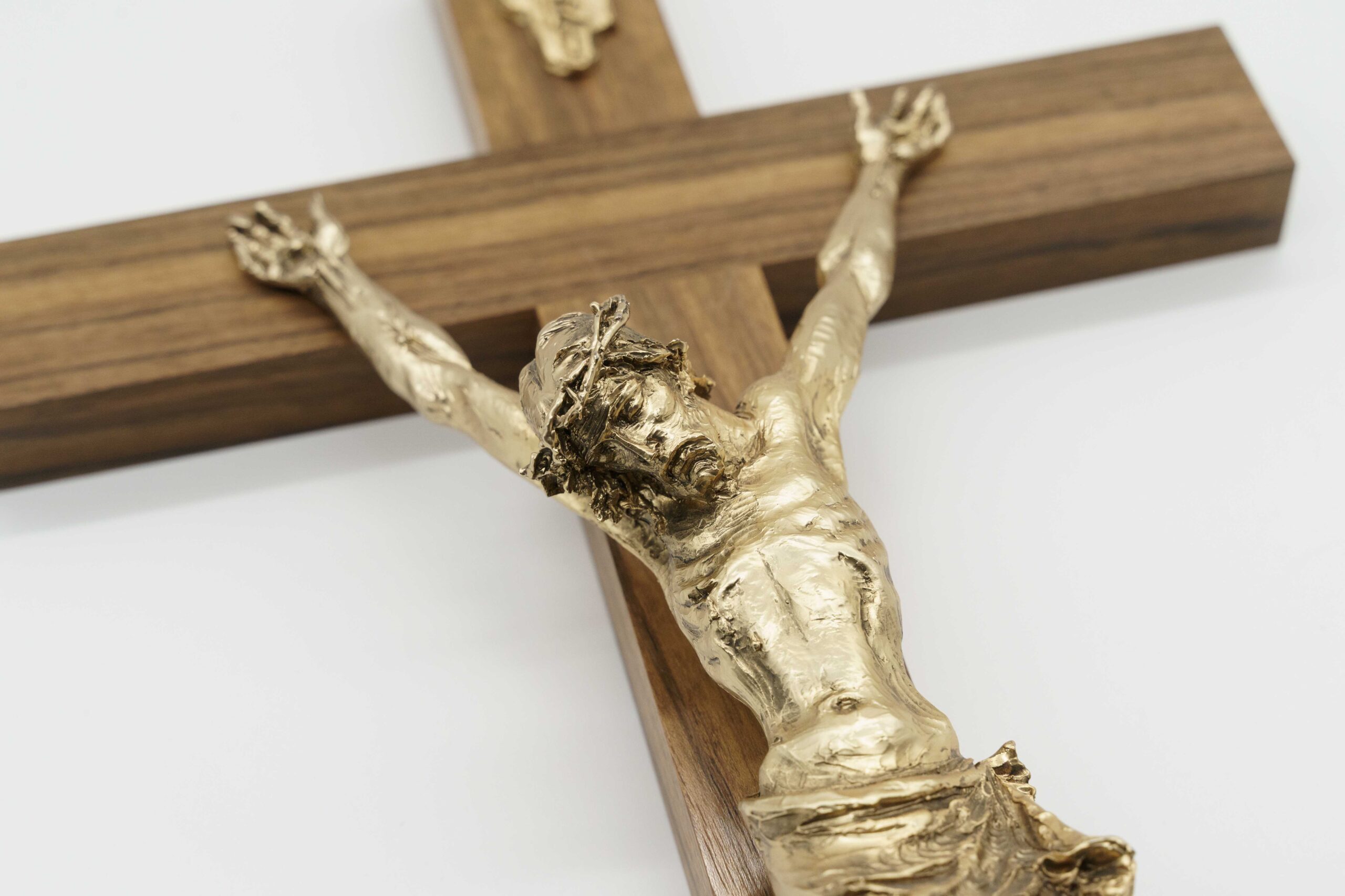 Crucifix Wood and Christ in Cast 45 cm 3